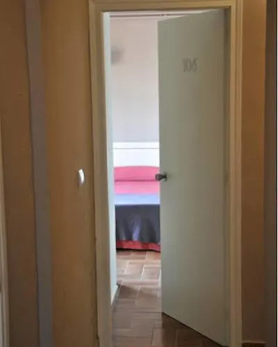 호스텔 Alberana *